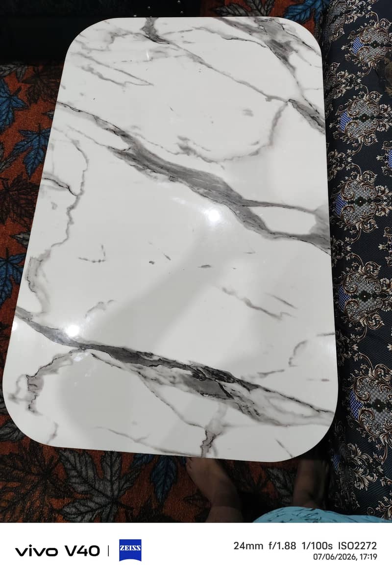 Large white Table 3