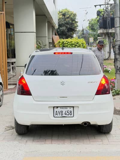 Suzuki Swift 2015