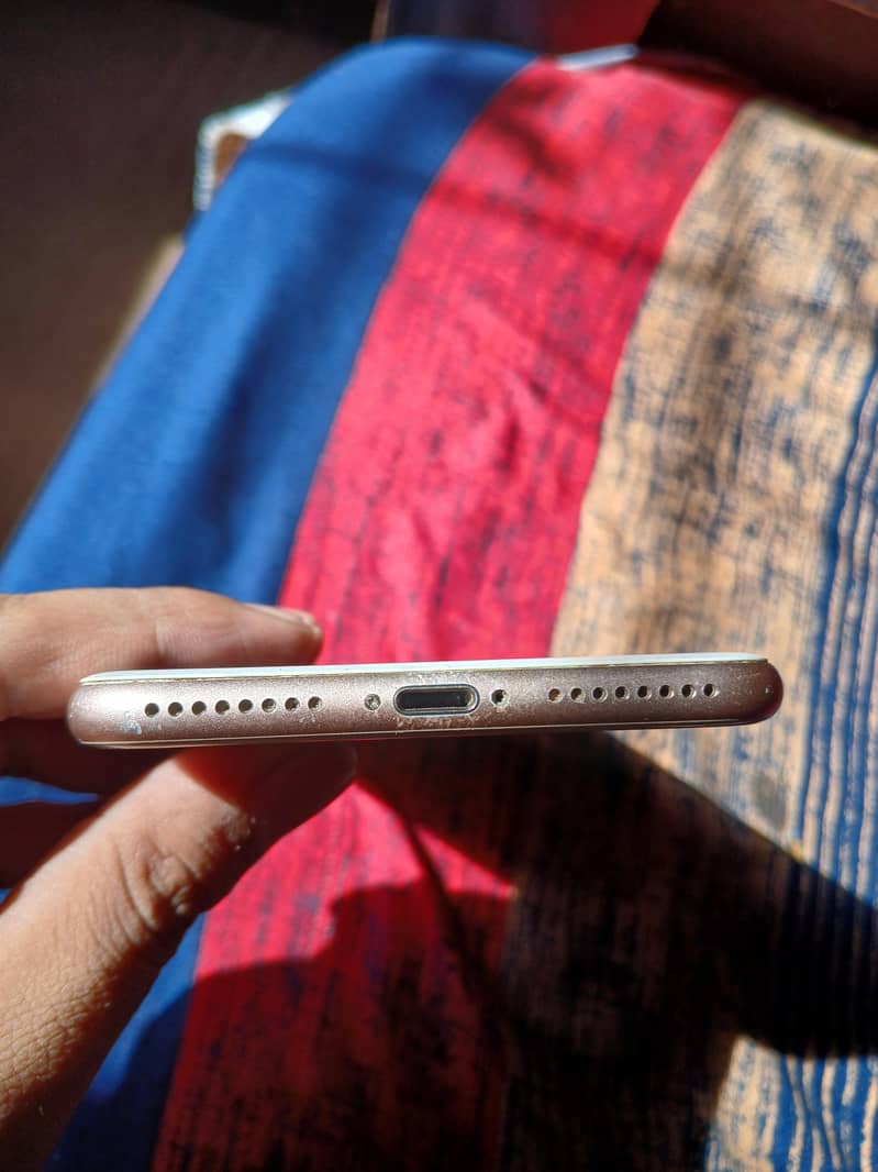 Apple iPhone 8 Plus 2