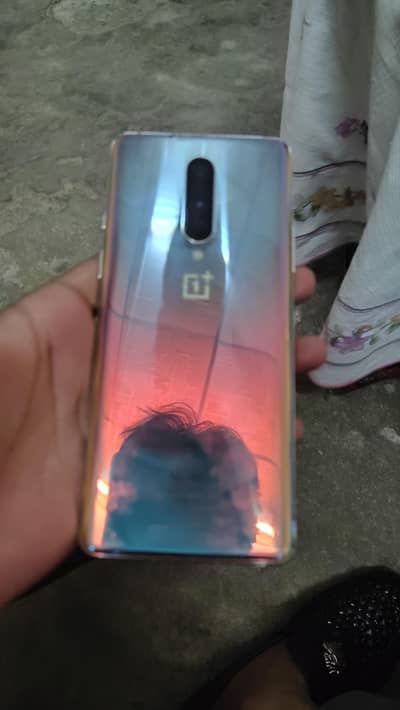 One Plus 8 lush condition 10/10 (EXCHANGE POSSIBLE)