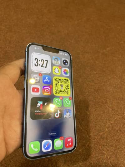 Apple iPhone 13