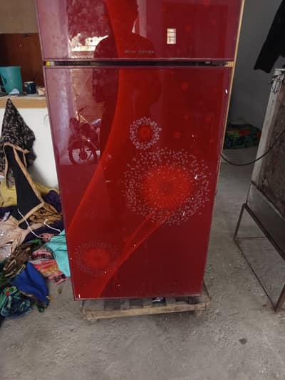ORIENT full size Frig urgent sale