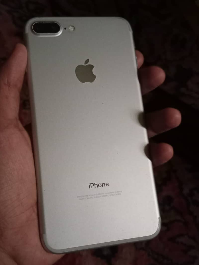 Apple iPhone 7 Plus 5
