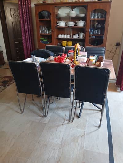 Dinning table with 6 chairs selling in Karachi Rs35000 cont03472664406