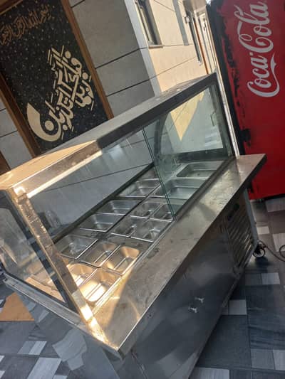 Salad bar with perfect cooling