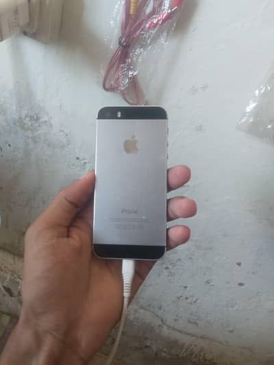 iPhone 5s Whtsap 03022866453