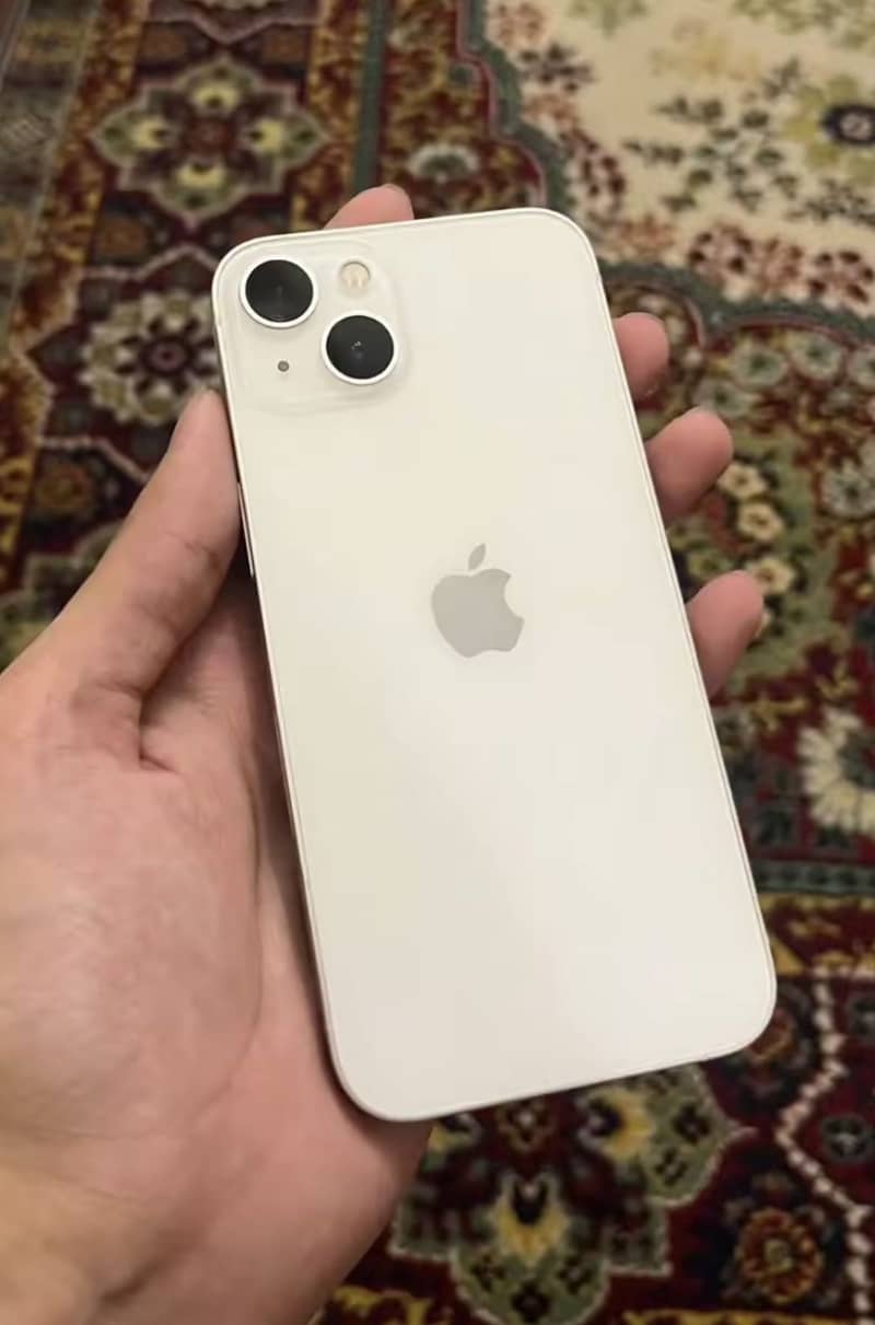 Apple iPhone 13 0