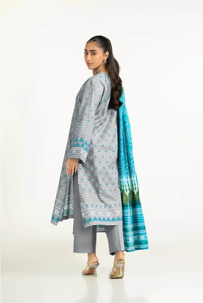 Brand New 3-Piece Ladies Suit (Grey & Blue Chunri Style)
