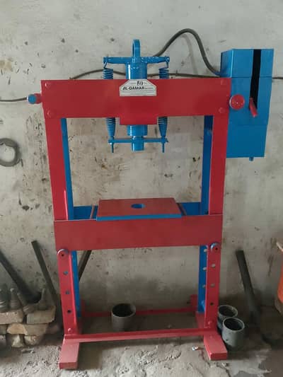 hydraulic press machine