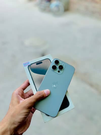 Apple iPhone 15 Pro Max factory unlock