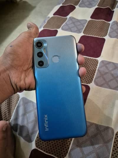 Infinix Hot 11