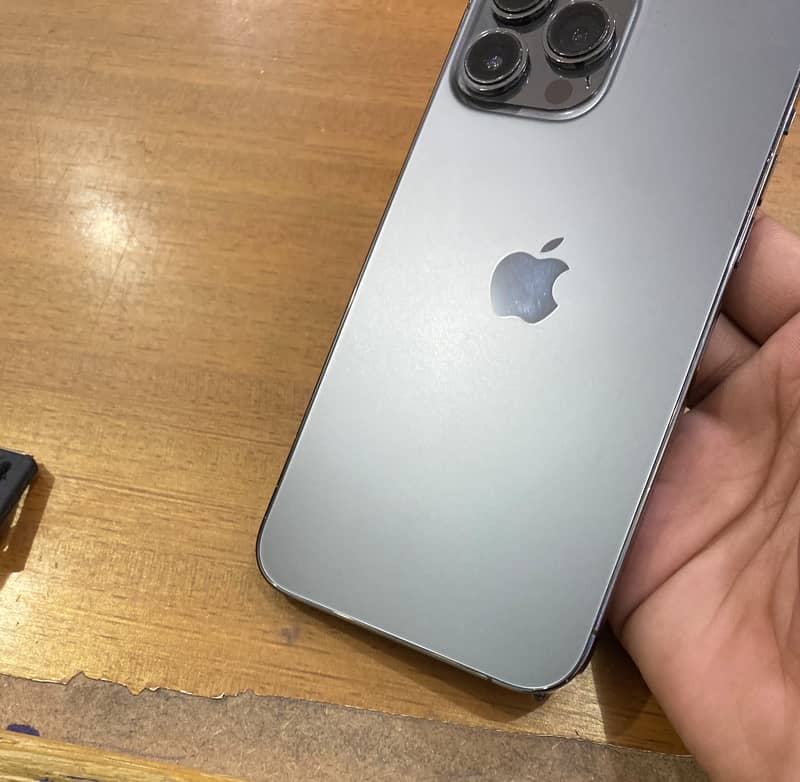 iPhone 13pro max 3