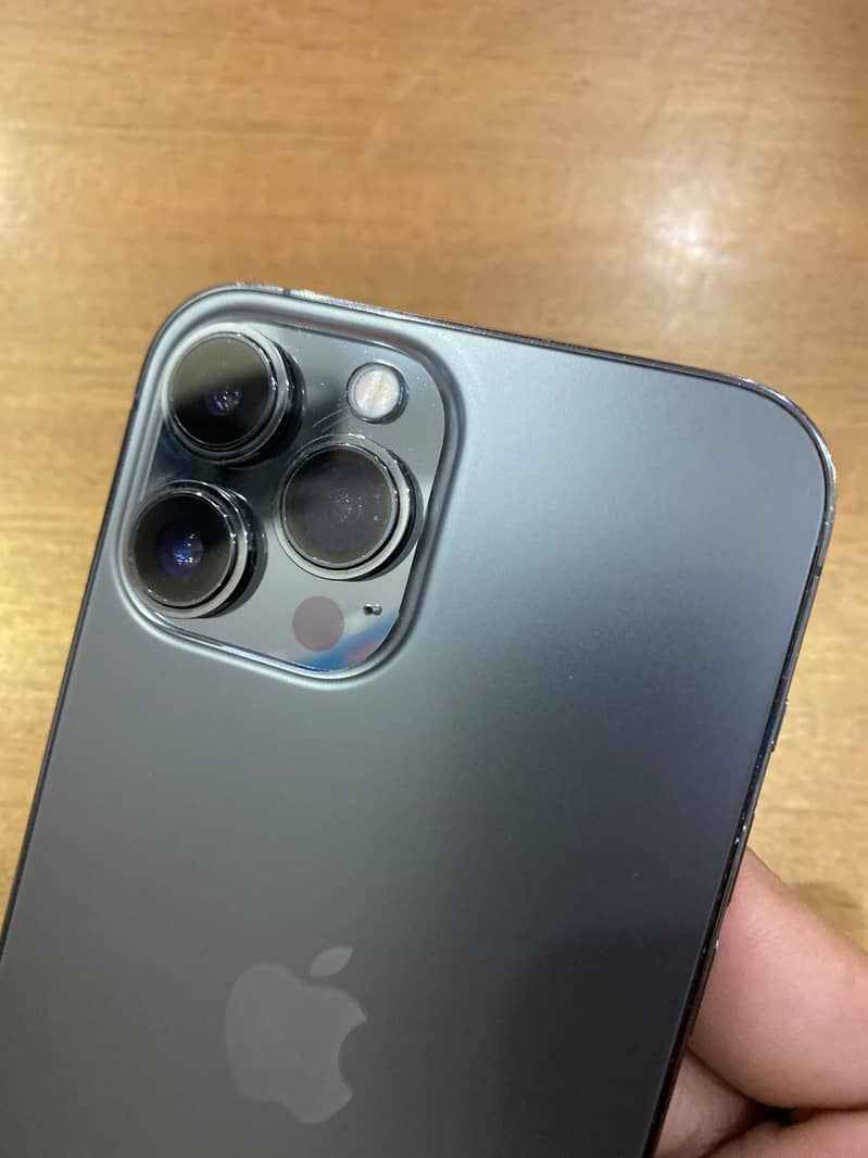 iPhone 13pro max 4