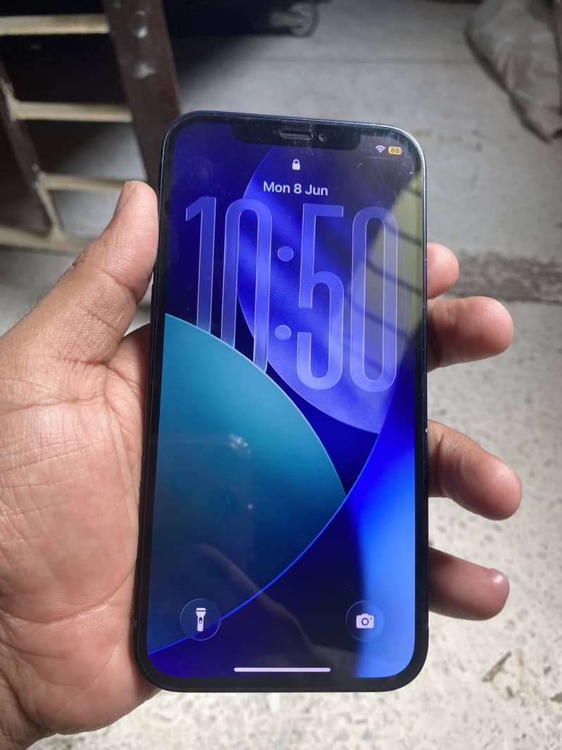 Apple iPhone 12 0