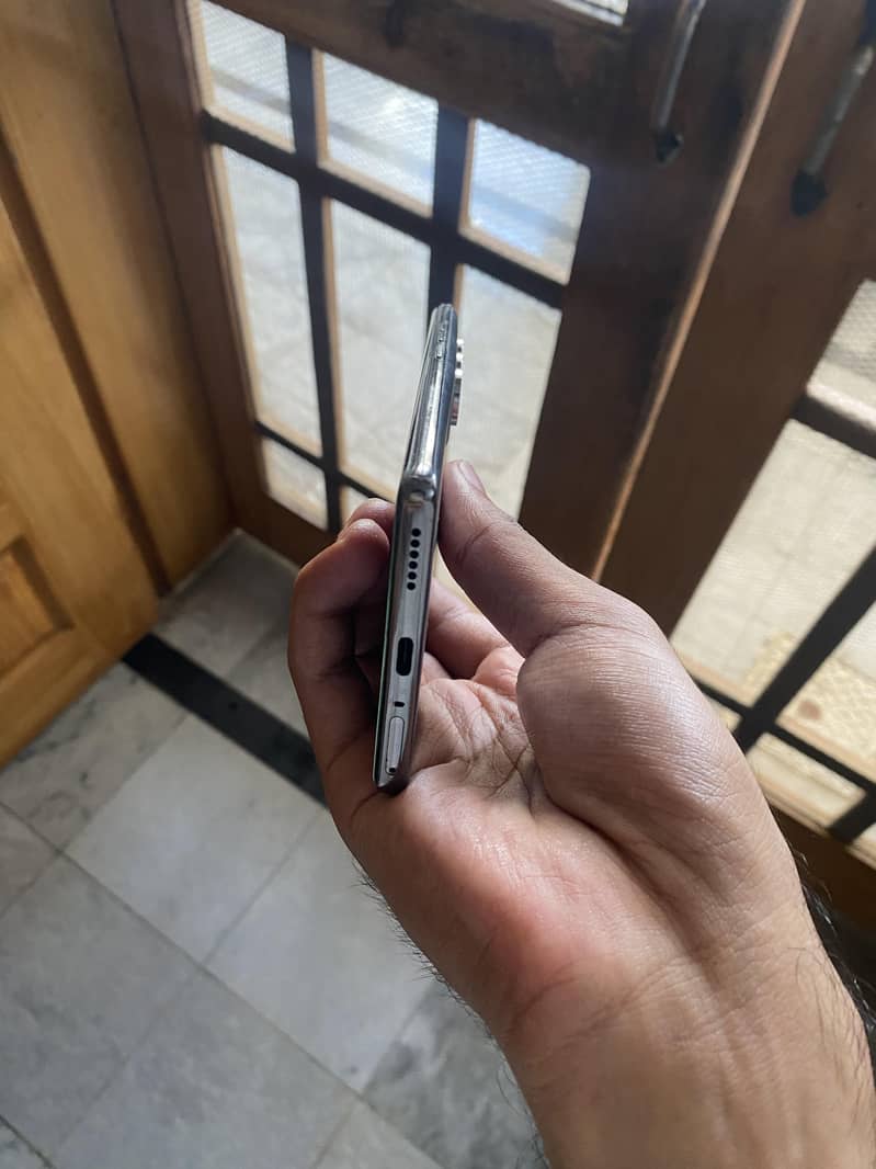 Tecno CAMON 40 Pro 7