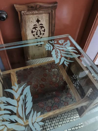 coffee table for sell 4chairs 1 table
