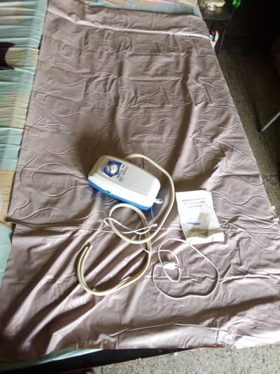 anti decubitus mattress with adjustable air pump