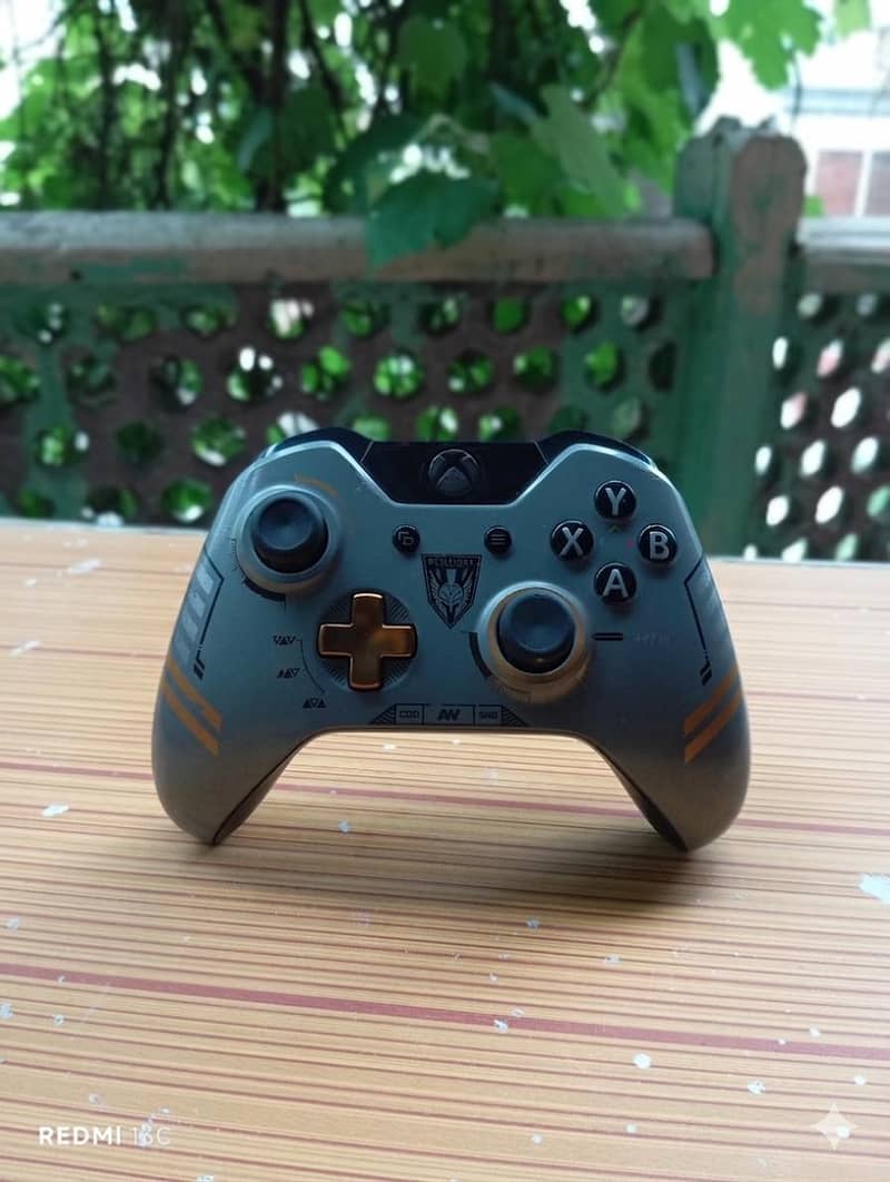XBOX LIMITED EDITION COD CONTROLLER! 2