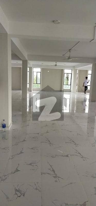 Blue Area 3000 Sq. Feet Office Available For Rent ,Lift Installed