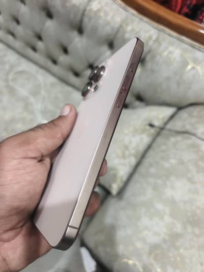 Apple iPhone 16 Pro Max