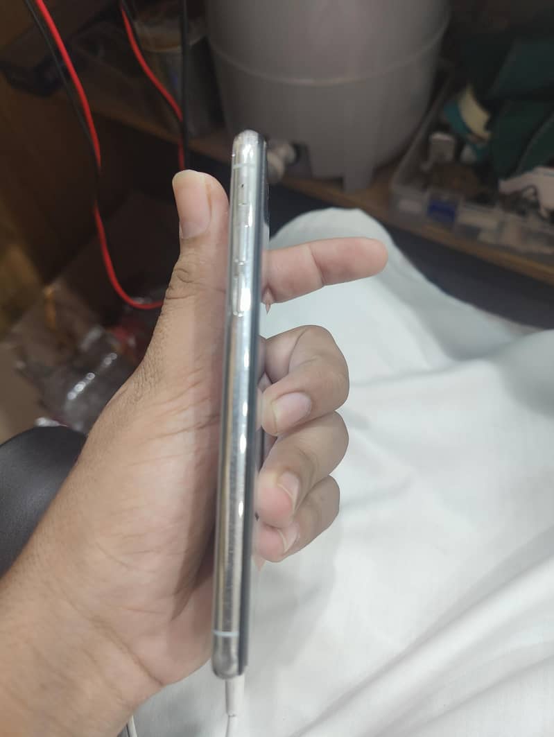 Apple iPhone X 2
