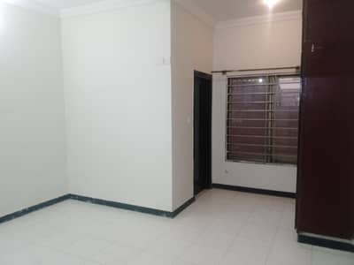 8 marla upper portion for rent