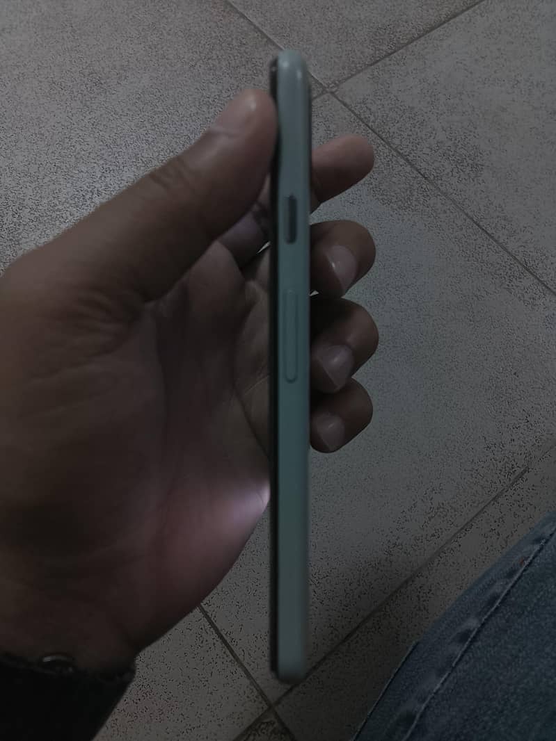 Google Pixel 5 3