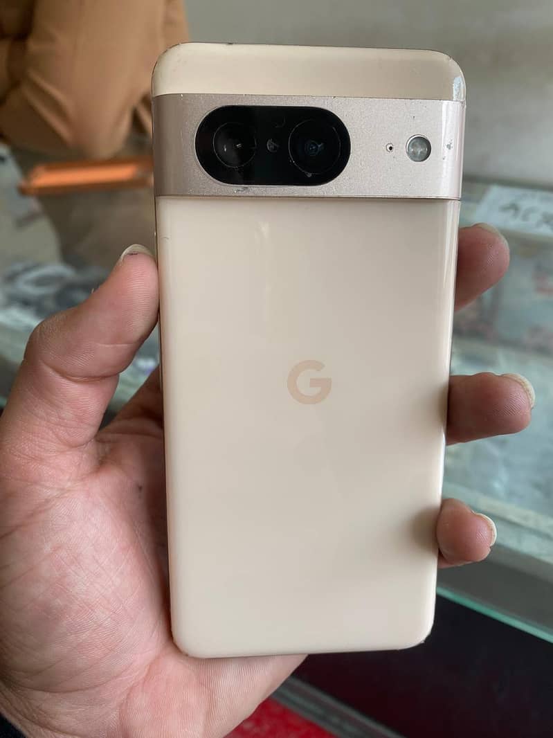 Google Pixel 8 1