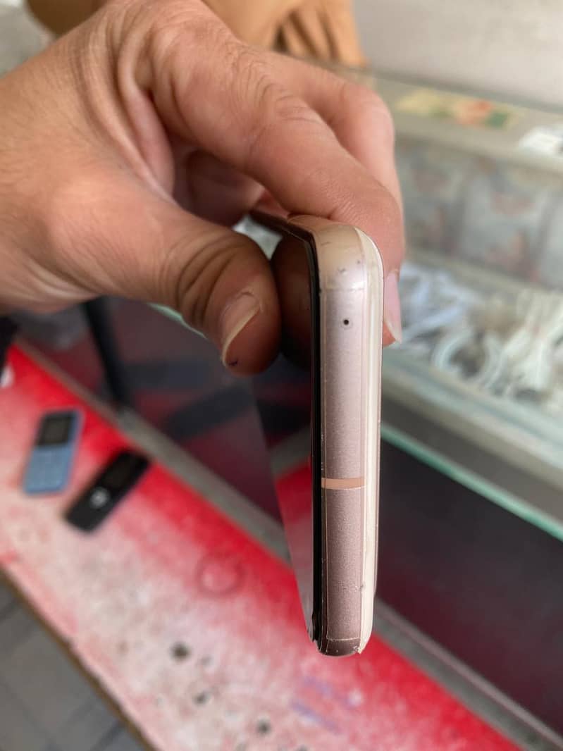 Google Pixel 8 3
