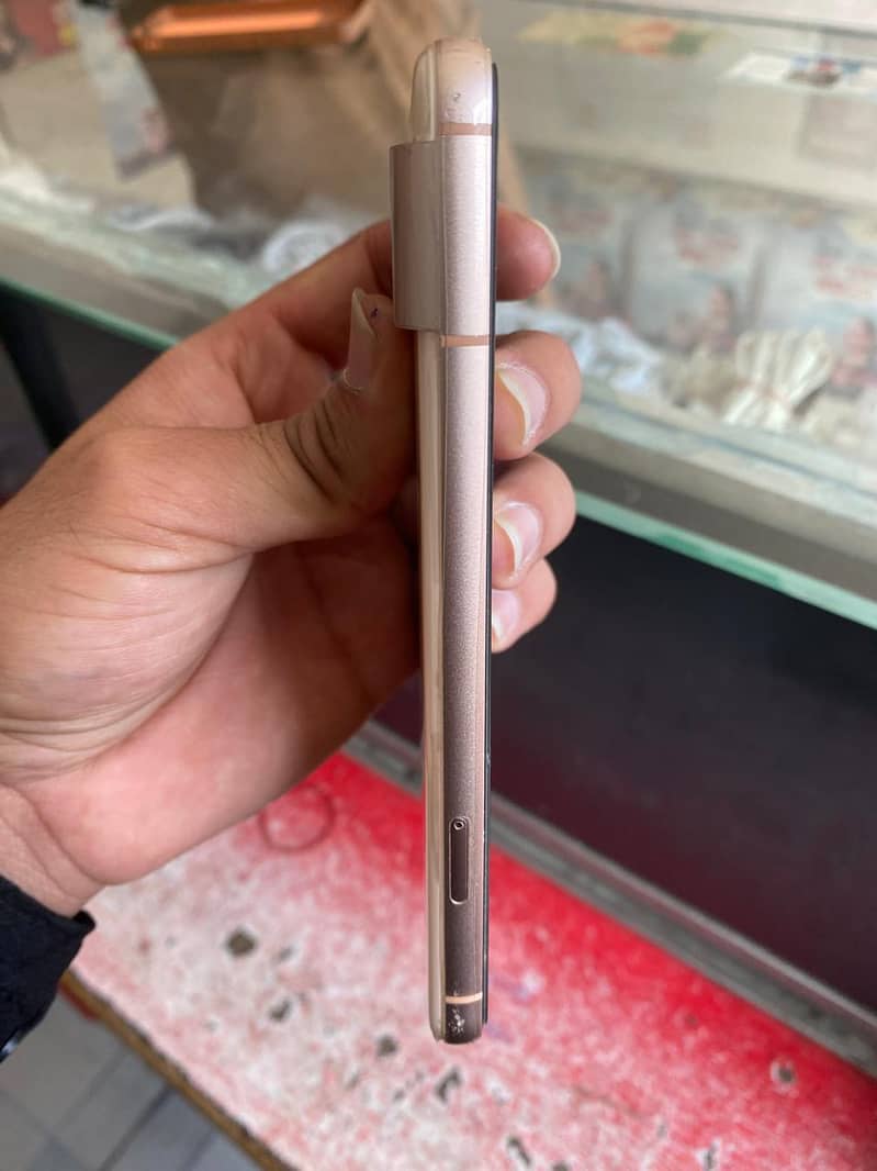 Google Pixel 8 5
