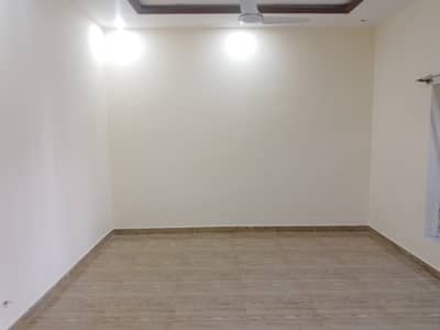 8 marla full house for rent