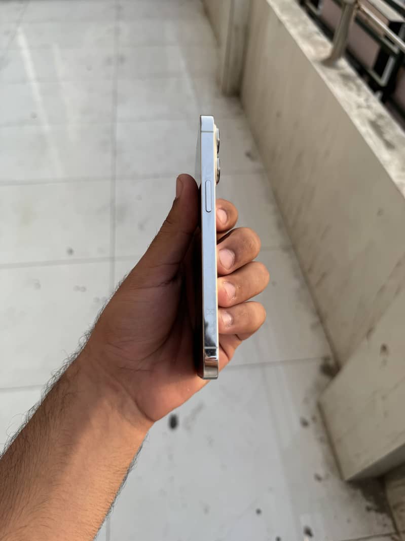 Apple iPhone 13 Pro 5