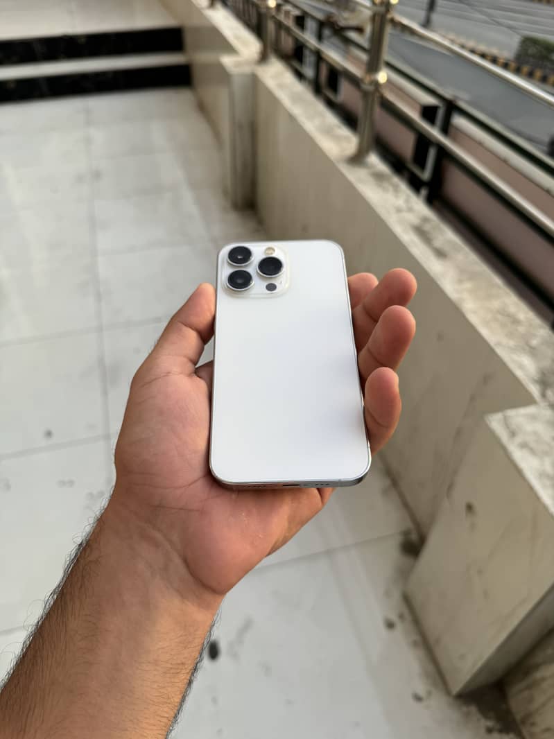 Apple iPhone 13 Pro 6