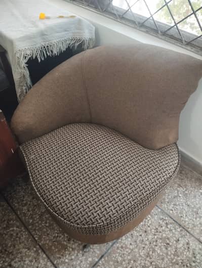 Single Seater Sofa Chair