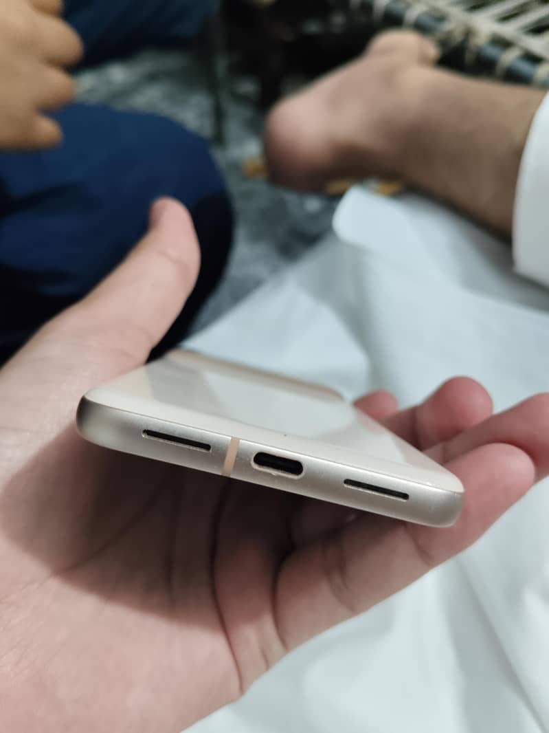 Google Pixel 8 3