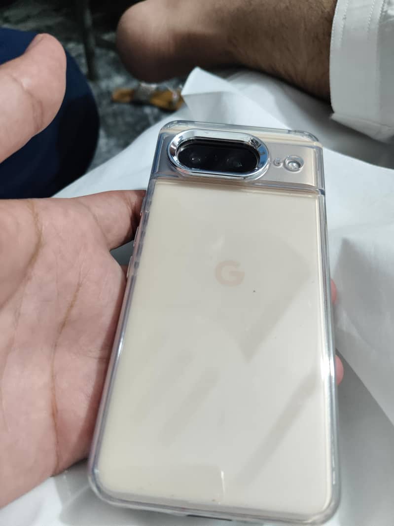 Google Pixel 8 6