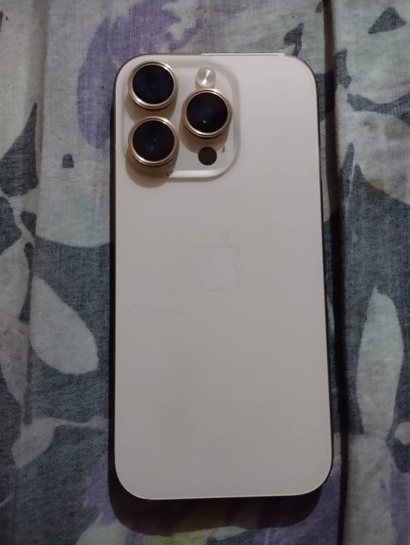 Apple iPhone 16 Pro 5