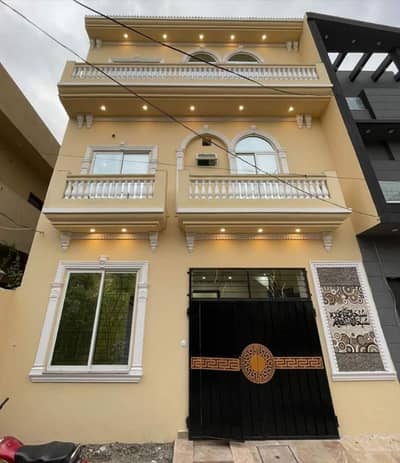 Triple Storey 4 Marla House Available In Marghzar Officers Colony For sale