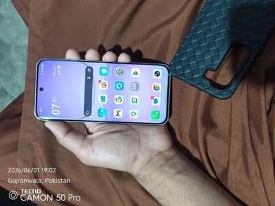 Infinix hot 60pro plus Ram:16  memory:256
