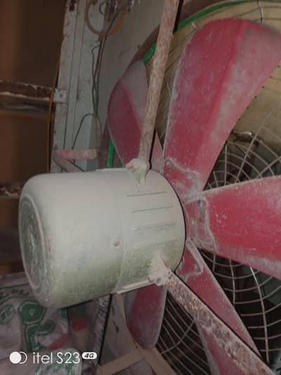 water cooler bilkul saf condition ha
