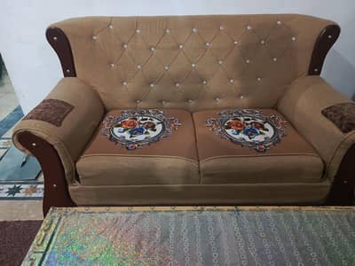 Table and Sofa ha