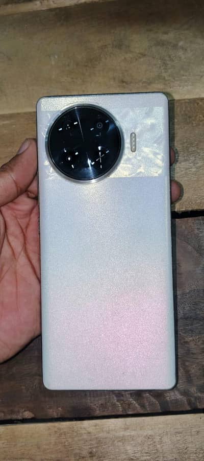 Tecno Spark 20 Pro Plus