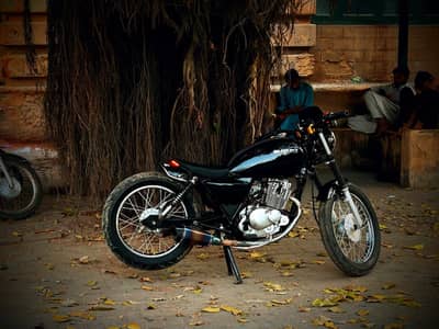 Suzuki GS150 custom Bobber