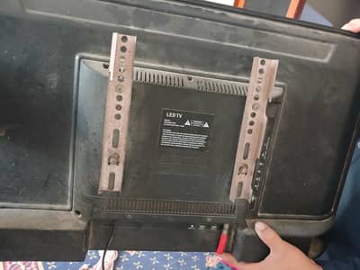 hi. q use led tv for sale