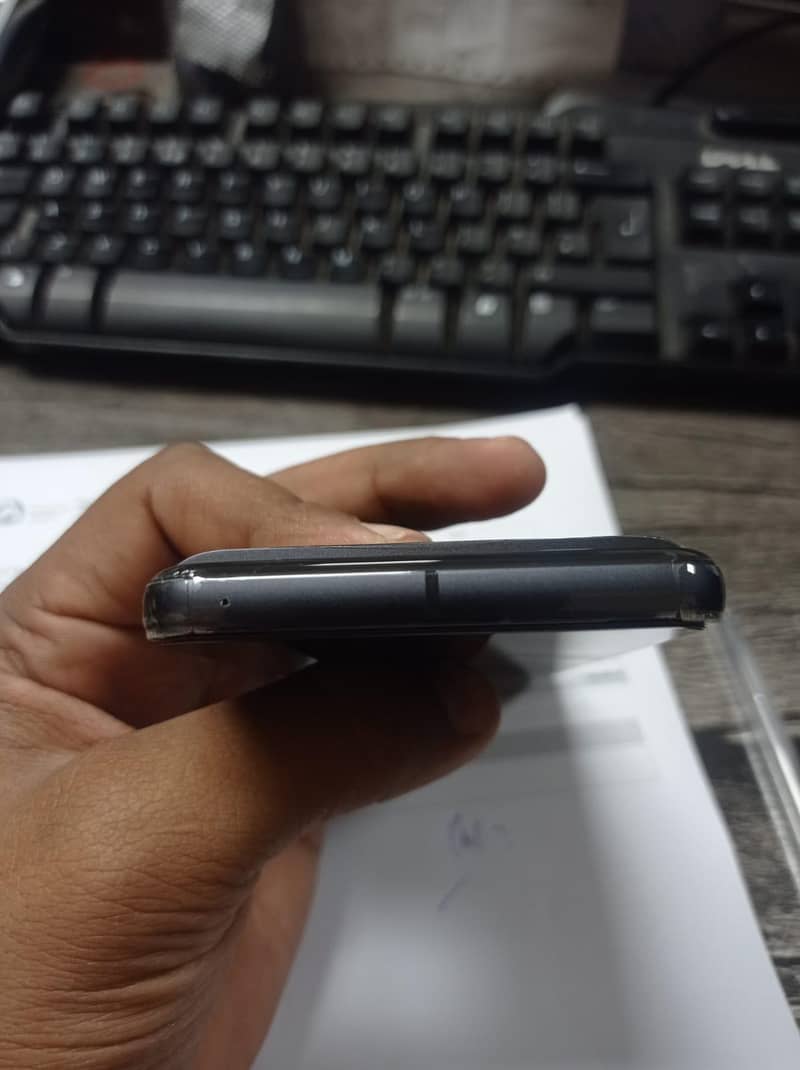 Google Pixel 8 6
