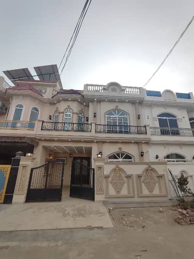Prime Location In Buch Executive Villas House For sale Sized 5 Marla