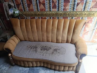5 seater sofa set for sale.