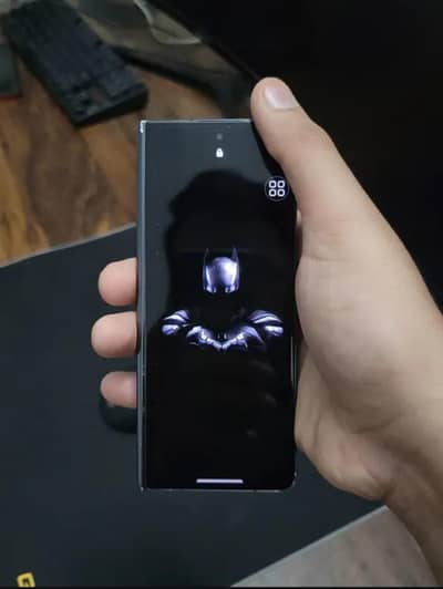 Samsung Galaxy Z Fold 5 256GB Carrier Unlocked 10/10  Condition