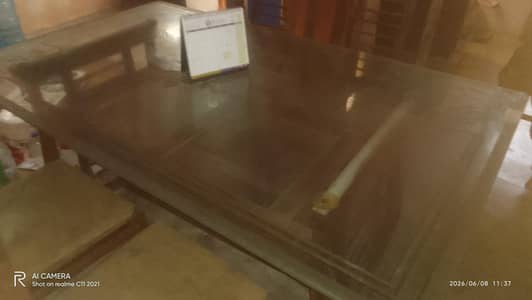 Dining table with 4 chair set for sale