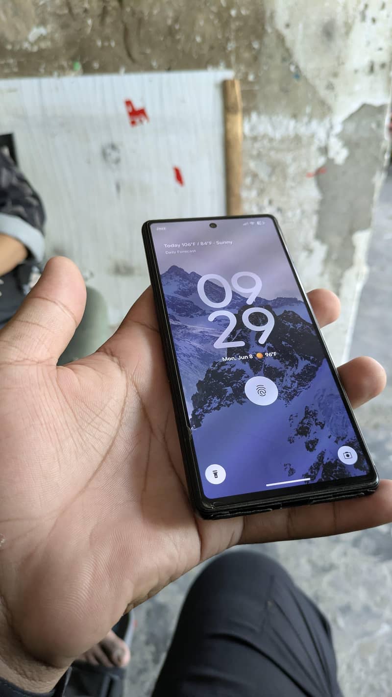 Google Pixel 6a 1